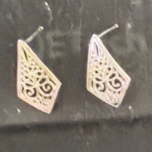 Elegant Silver Filigree Earrings